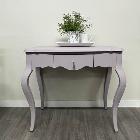 Bella Rose Table