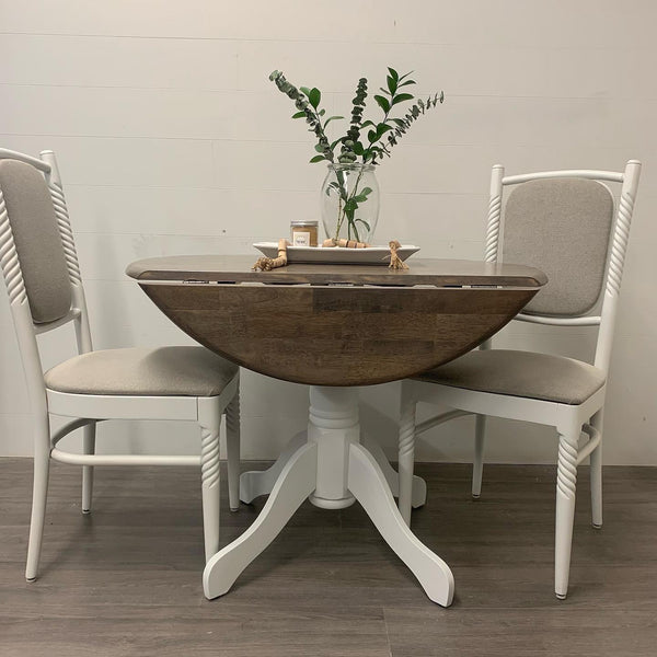 3 Piece Crystal Mountain Dining Set